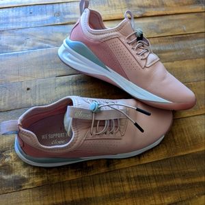 Clove Nursing Shoes Size 9